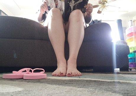 sassylittlefeet star sexy images