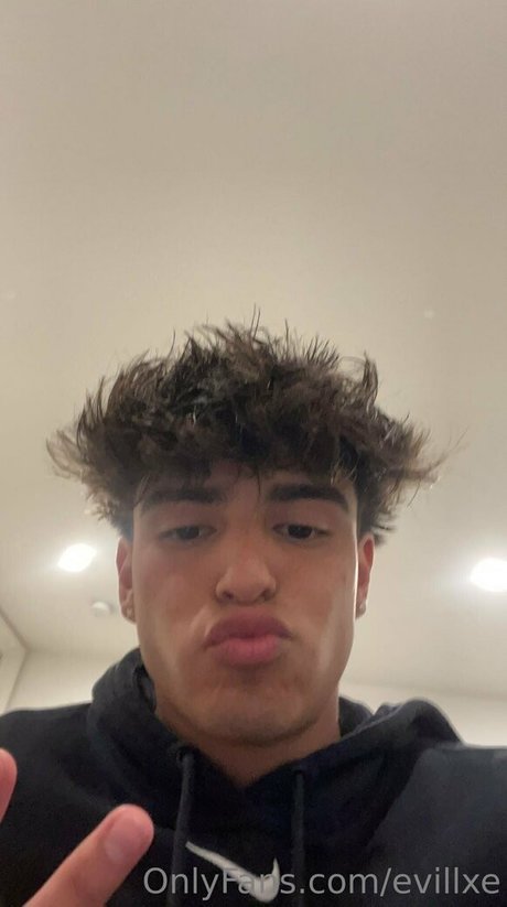 evillxe free model pictures