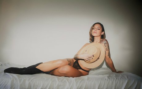 ela bel exclusive pornstar photo