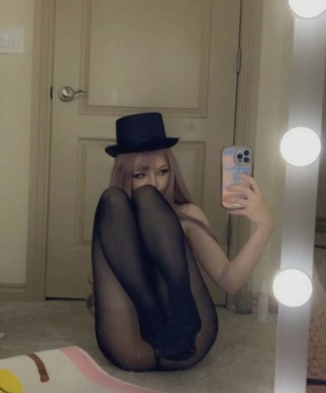 Strawberrymillk porn star pic