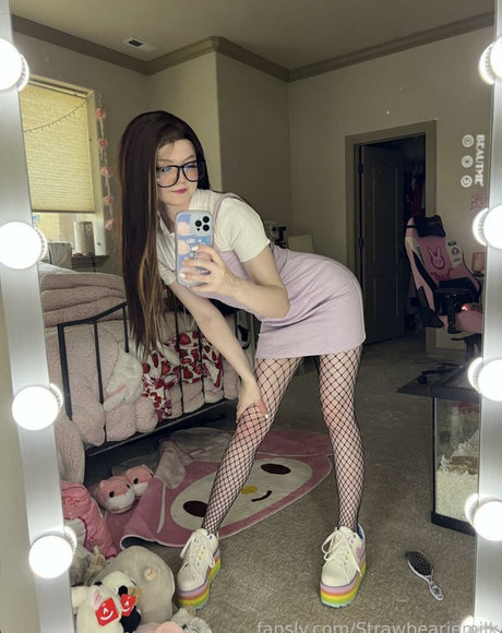 Strawberrymillk star free gallery