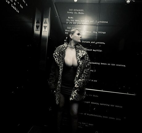 Emily V star nude img