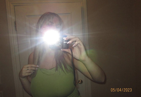 Emily V star pornographic pic