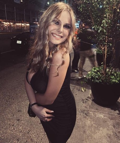 public sex onlyfans hot naked images