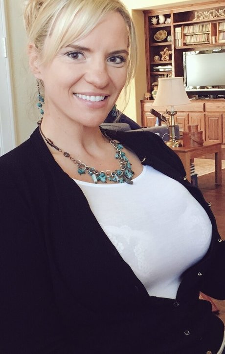 amateur latina onlyfans hot naked pics