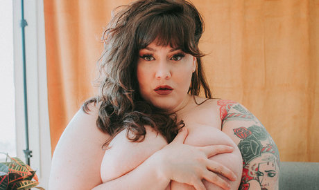 fayedaniels model sexy gallery