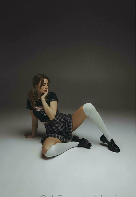 alexxisren model sexy image