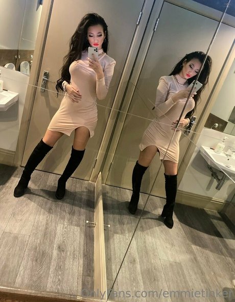 emmietinker xxx pornstar img