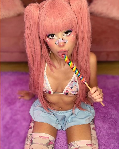 Nikki Barlowe star nice photo