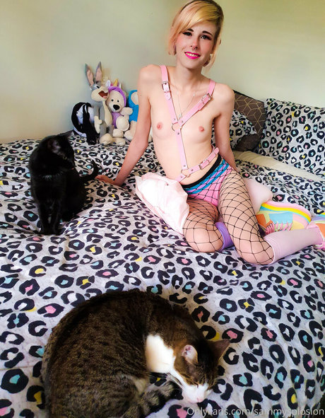 Sammy Splosion pretty actress photos