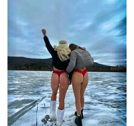 brittanybrittany art model image