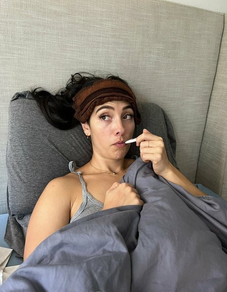 Tabbynoname erotic actress archive