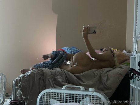 Offbrandbrabie star nudes picture