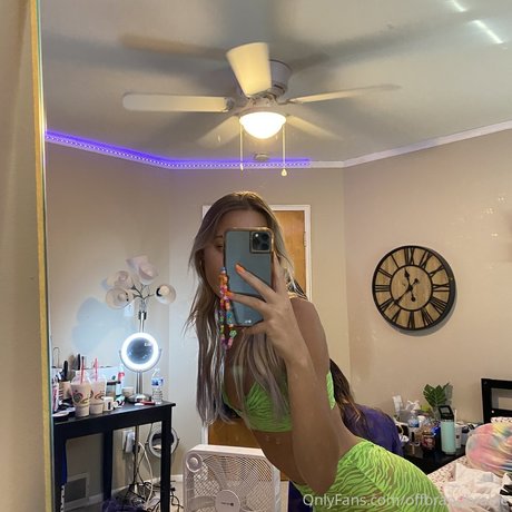 Offbrandbrabie pornstar nude gallery