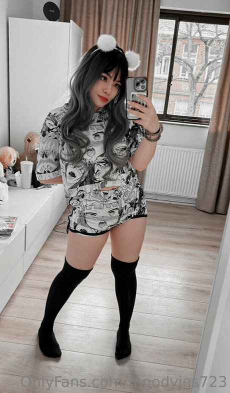 Moodyjes723 hot actress pictures