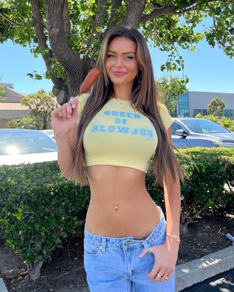 Alyssa Kulani model pornographic gallery