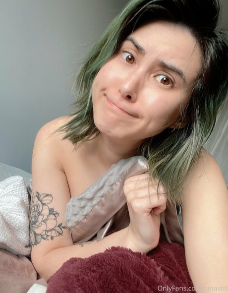 Sinastri model best picture