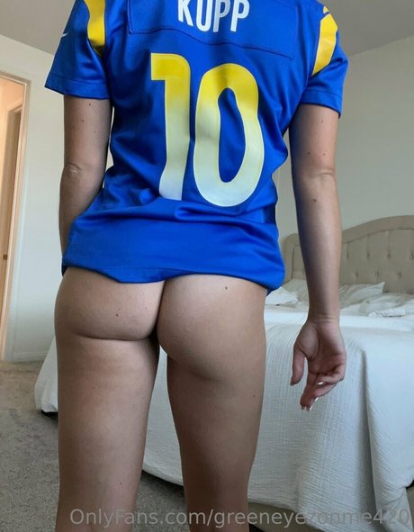 GreenEyesOnMe free pornstar pictures