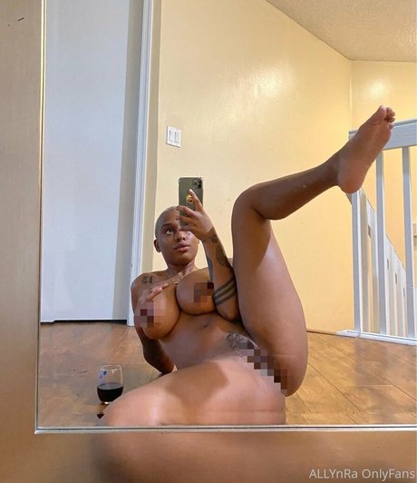 AllynRa model high quality photos