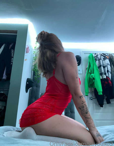 Yayoux03 pretty model photo