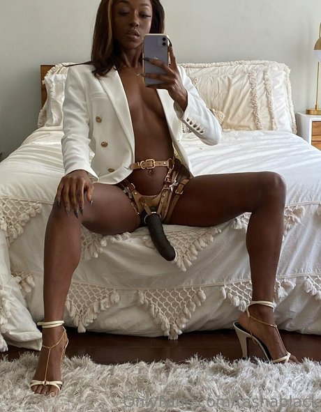 tashablack Profile pic