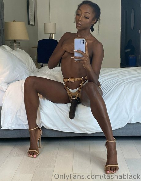 tashablack star perfect photo