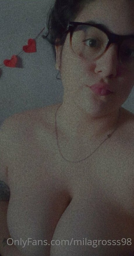 Mili top pornstar image