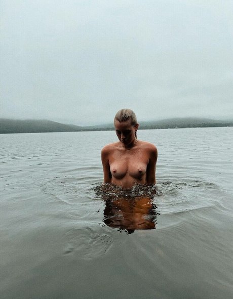 Chloe Verhagen star pornographic image