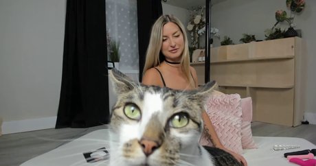 Fit American Girl model pornographic pictures