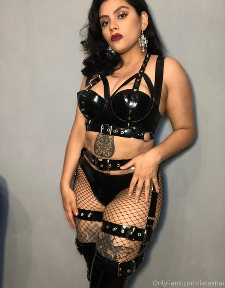 latexnai nudes model pic