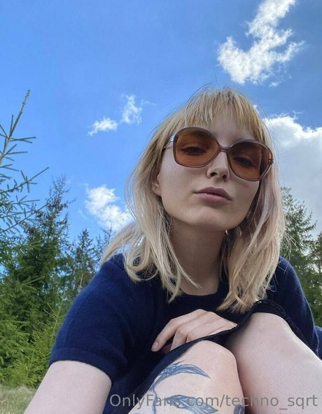 techno sqrt pornstar adult image