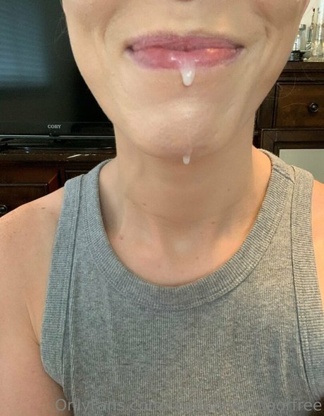 reagannextdoorfree sex model picture