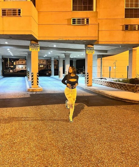 Princess Jasmin perfect star pictures