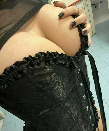 Lolapis pornstar pretty archive