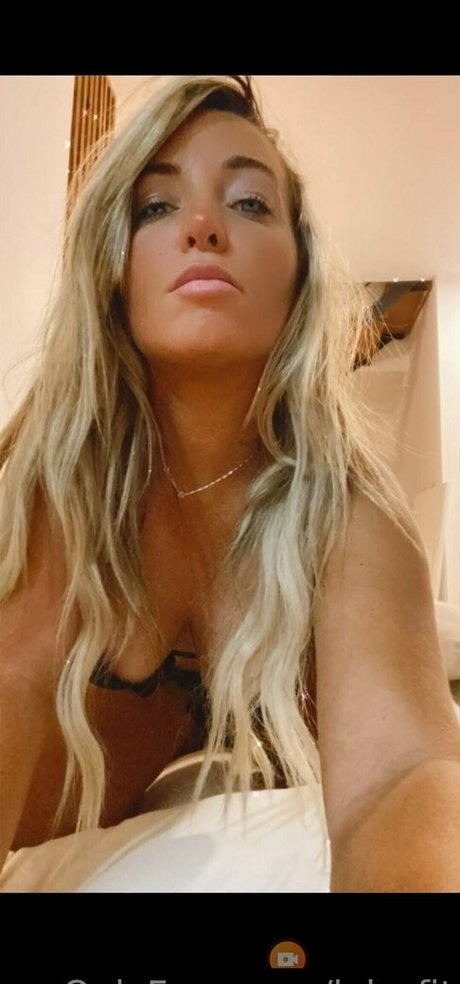 lola fit pornstar free photos