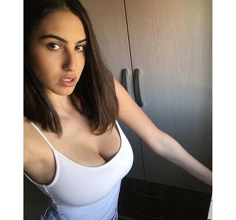 Liron Swisa pornographic model pictures