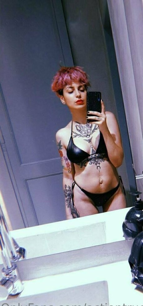 female popular onlyfans porno archive