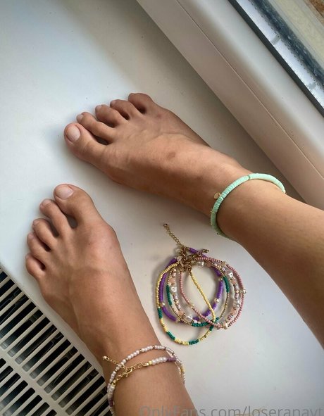 loseranayt pornographic model image