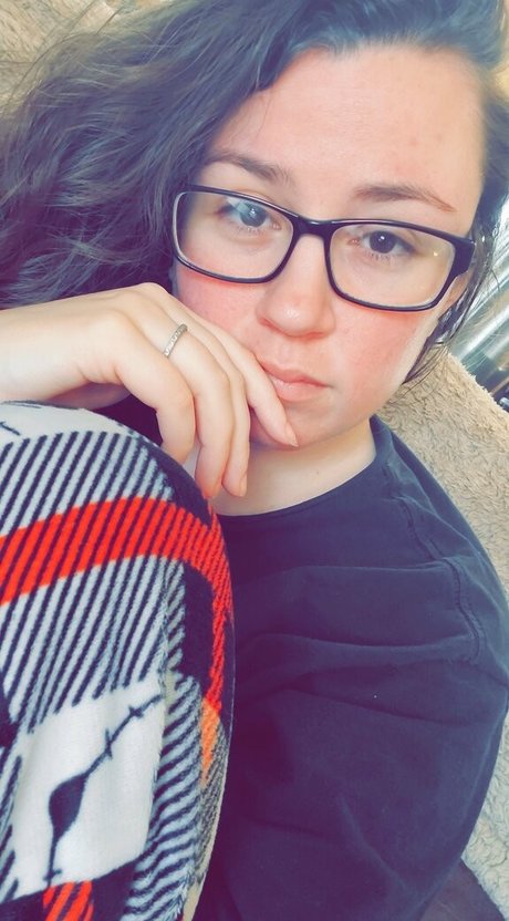 mskay24 naked model gallery