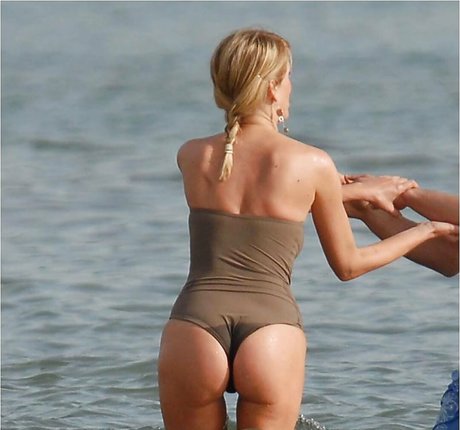 Alessia Marcuzzi perfect actress gallery