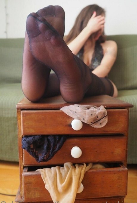 fun on my stockings high quality actress image