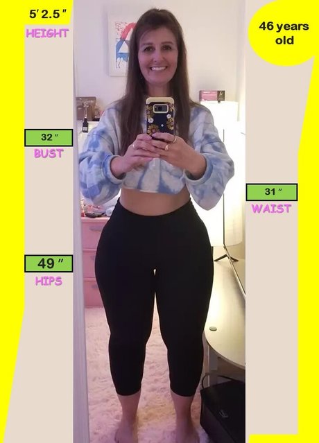 R cheeks pornstar hot image