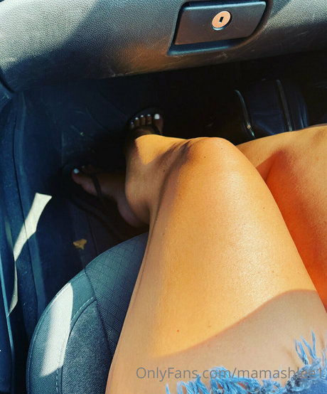 mamashlee1 naked actress photo