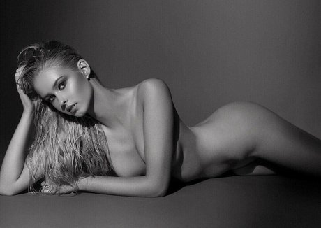 Nikoline Vibe perfect star photo