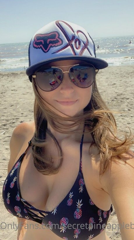 secretpineapplebabe model hd picture