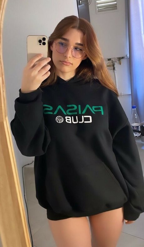 Maya Monroy Ruiz model free image