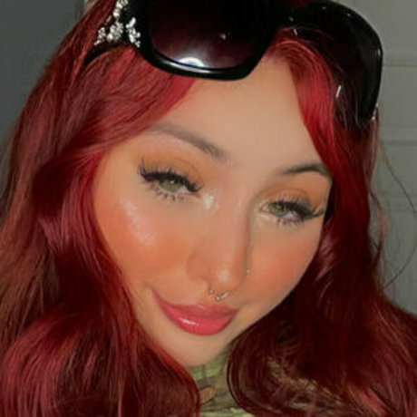 slumpedkat nudes star images