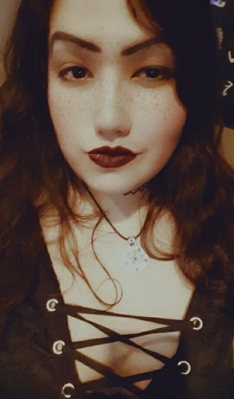 spacevvitch666 Profile pic