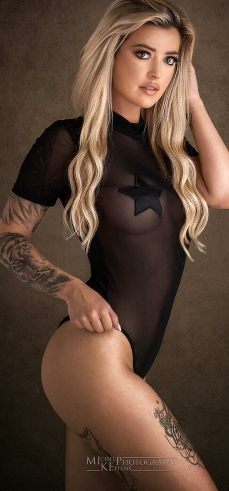 Milou Vanagtmael model pics