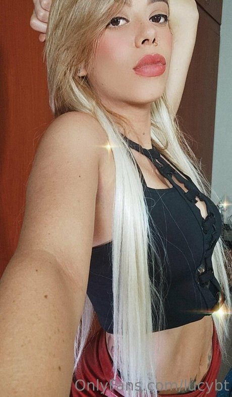 lucybt naked model images